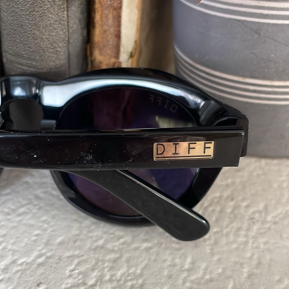 Diff Sunglasses - image 4
